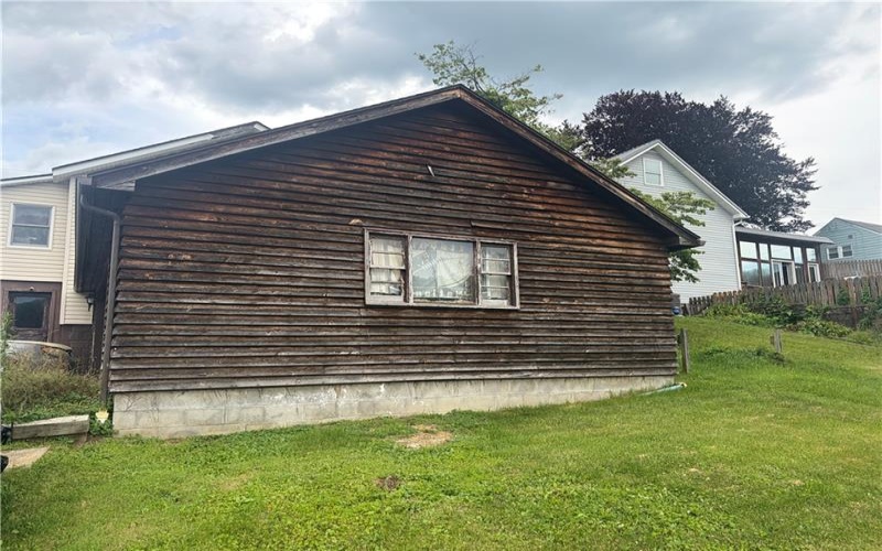 202 Broadway St, West Newton, 15089, 2 Bedrooms Bedrooms, ,2 BathroomsBathrooms,Residential,For Sale,Broadway St,1762610