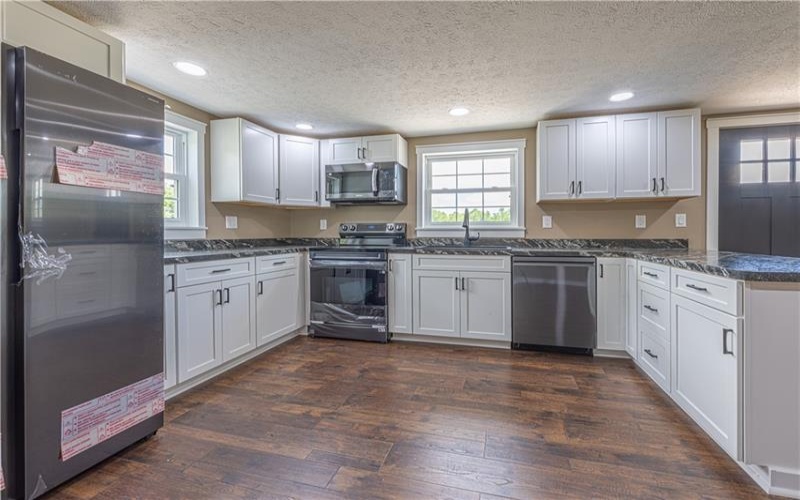 200 2nd St, Uniontown, 15401, 2 Bedrooms Bedrooms, ,1 BathroomBathrooms,Residential,For Sale,2nd St,1762186