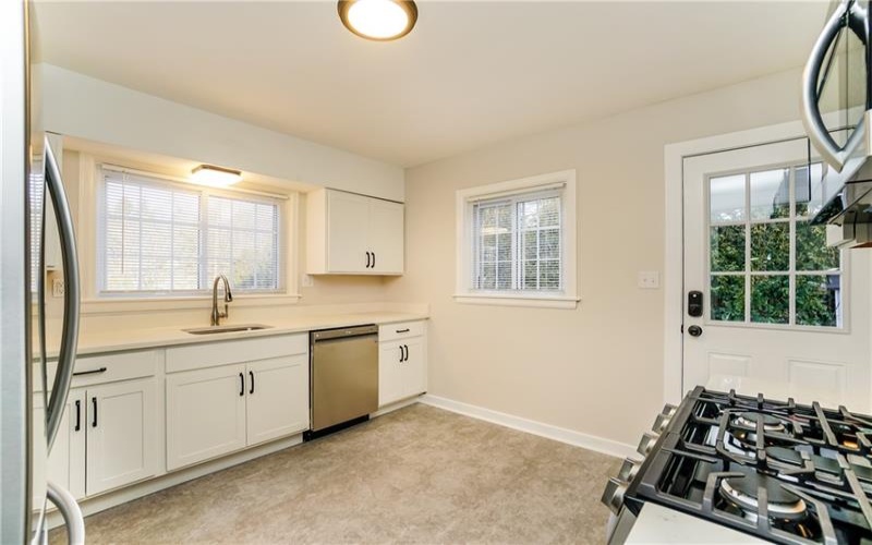 941 Whitehead Ln, Irwin, 15642, 3 Bedrooms Bedrooms, 5 Rooms Rooms,2 BathroomsBathrooms,Residential,For Sale,Whitehead Ln,1762636