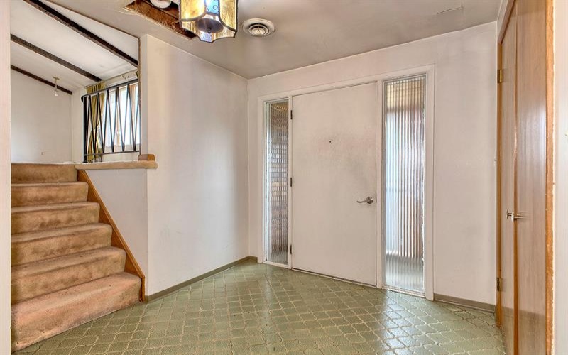 177 Thompson Lane, Irwin, 15642, 3 Bedrooms Bedrooms, ,2.1 BathroomsBathrooms,Residential,For Sale,Thompson Lane,1762639
