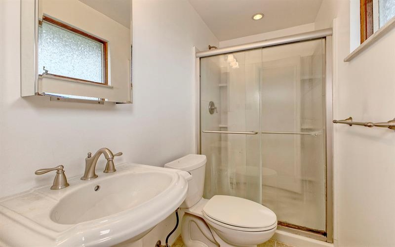 177 Thompson Lane, Irwin, 15642, 3 Bedrooms Bedrooms, ,2.1 BathroomsBathrooms,Residential,For Sale,Thompson Lane,1762639