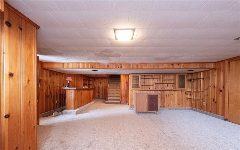 719 Locust St, Greensburg, 15601, 3 Bedrooms Bedrooms, ,2 BathroomsBathrooms,Residential,For Sale,Locust St,1762645