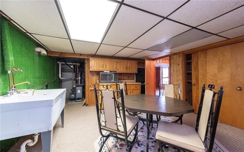 719 Locust St, Greensburg, 15601, 3 Bedrooms Bedrooms, ,2 BathroomsBathrooms,Residential,For Sale,Locust St,1762645
