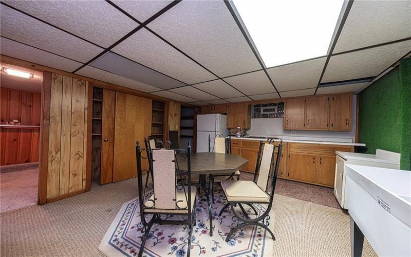 719 Locust St, Greensburg, 15601, 3 Bedrooms Bedrooms, ,2 BathroomsBathrooms,Residential,For Sale,Locust St,1762645