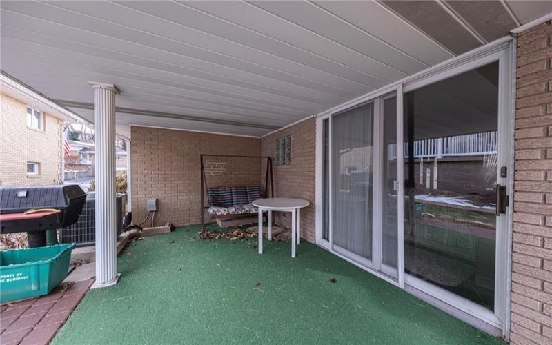 719 Locust St, Greensburg, 15601, 3 Bedrooms Bedrooms, ,2 BathroomsBathrooms,Residential,For Sale,Locust St,1762645
