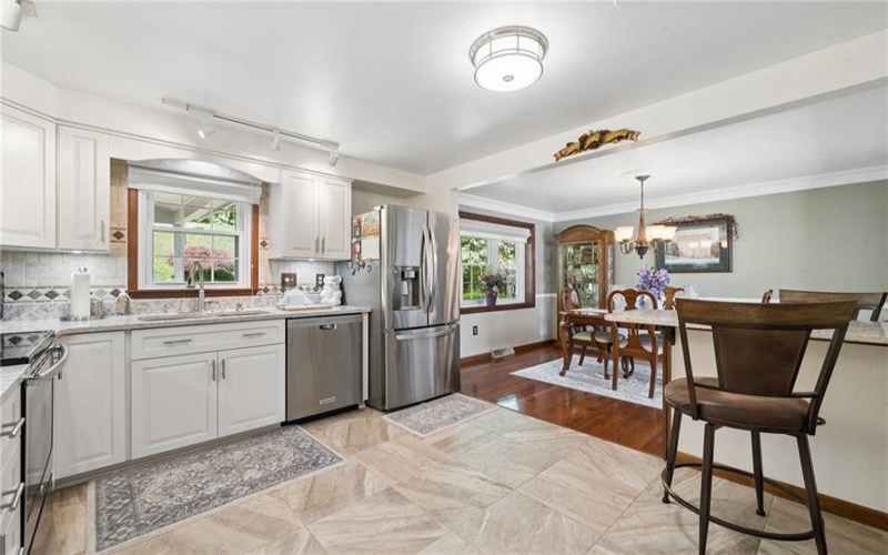 103 Aquillin Court, Irwin, 15642, 3 Bedrooms Bedrooms, 8 Rooms Rooms,2.1 BathroomsBathrooms,Residential,For Sale,Aquillin Court,1762647