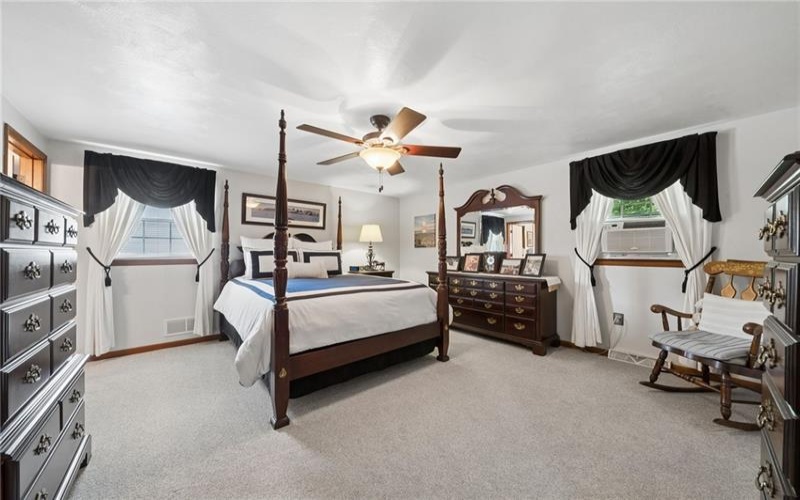 103 Aquillin Court, Irwin, 15642, 3 Bedrooms Bedrooms, 8 Rooms Rooms,2.1 BathroomsBathrooms,Residential,For Sale,Aquillin Court,1762647