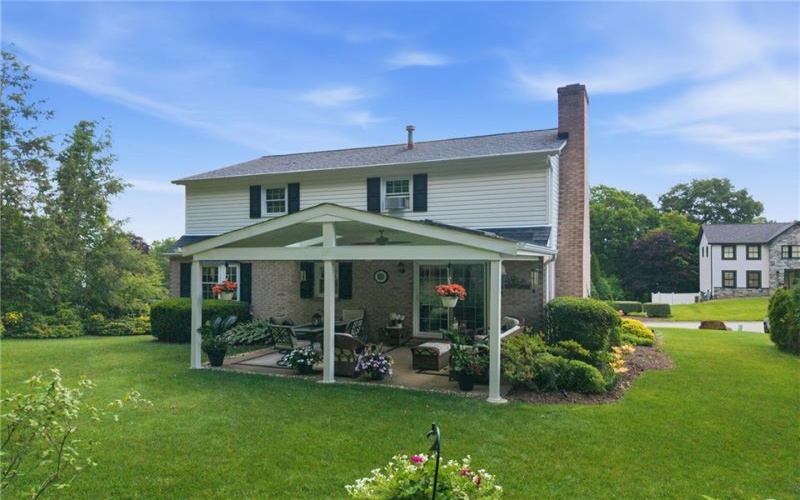 103 Aquillin Court, Irwin, 15642, 3 Bedrooms Bedrooms, 8 Rooms Rooms,2.1 BathroomsBathrooms,Residential,For Sale,Aquillin Court,1762647