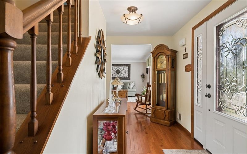 103 Aquillin Court, Irwin, 15642, 3 Bedrooms Bedrooms, 8 Rooms Rooms,2.1 BathroomsBathrooms,Residential,For Sale,Aquillin Court,1762647
