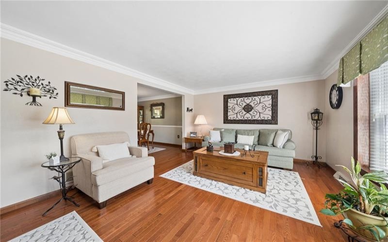 103 Aquillin Court, Irwin, 15642, 3 Bedrooms Bedrooms, 8 Rooms Rooms,2.1 BathroomsBathrooms,Residential,For Sale,Aquillin Court,1762647