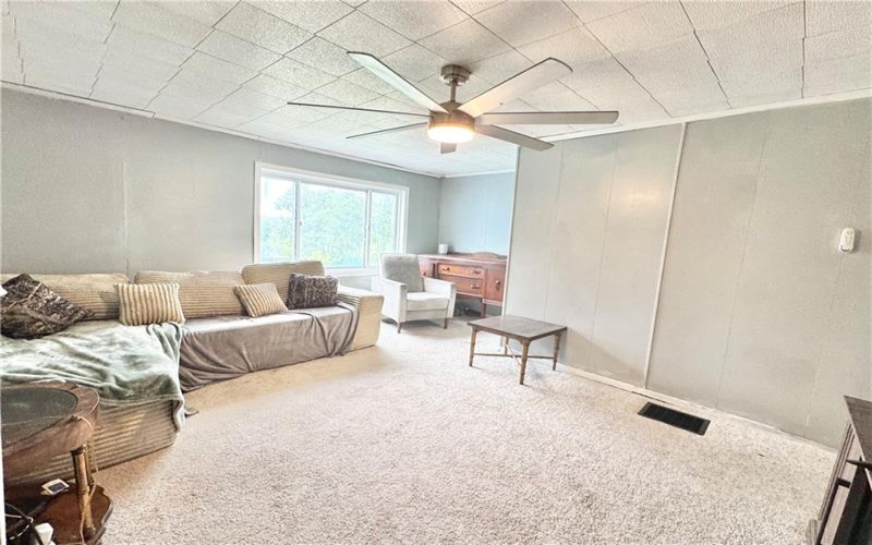38 Green Hill Road, Rostraver, 15012, 3 Bedrooms Bedrooms, 7 Rooms Rooms,2 BathroomsBathrooms,Residential,For Sale,Green Hill Road,1762693