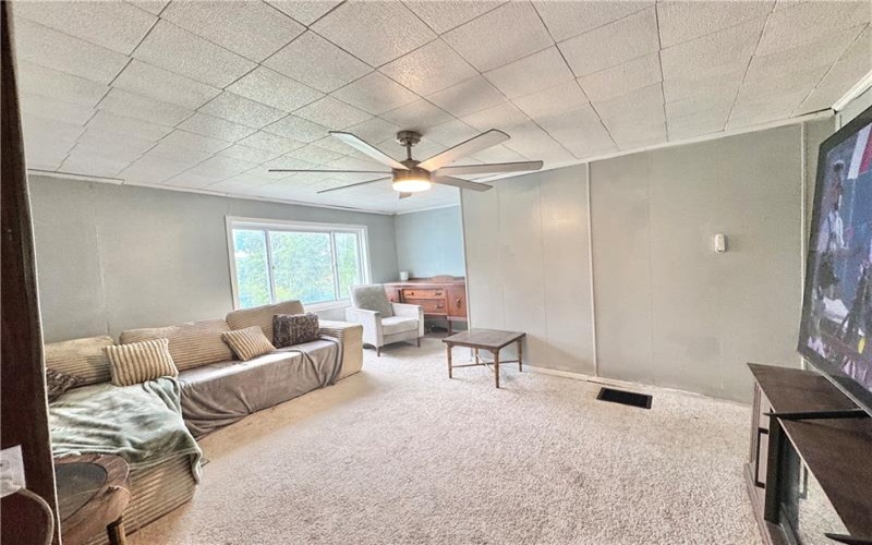 38 Green Hill Road, Rostraver, 15012, 3 Bedrooms Bedrooms, 7 Rooms Rooms,2 BathroomsBathrooms,Residential,For Sale,Green Hill Road,1762693