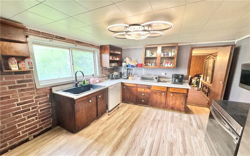 38 Green Hill Road, Rostraver, 15012, 3 Bedrooms Bedrooms, 7 Rooms Rooms,2 BathroomsBathrooms,Residential,For Sale,Green Hill Road,1762693
