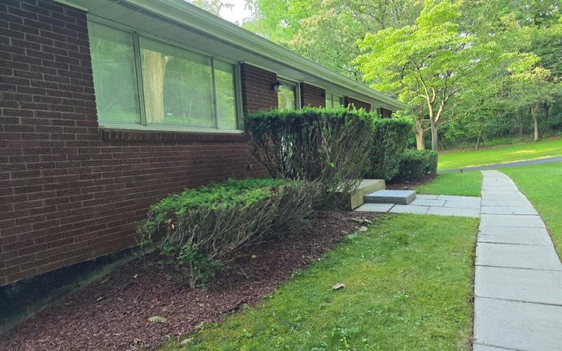 11255 Brokers LANE, Irwin, 15642, 3 Bedrooms Bedrooms, 7 Rooms Rooms,1.1 BathroomsBathrooms,Residential,For Sale,Brokers,1762703