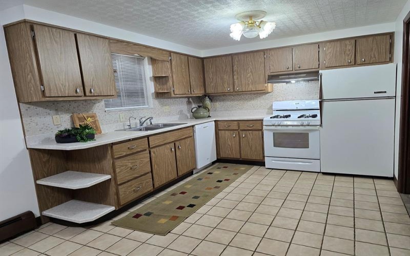 11255 Brokers LANE, Irwin, 15642, 3 Bedrooms Bedrooms, 7 Rooms Rooms,1.1 BathroomsBathrooms,Residential,For Sale,Brokers,1762703