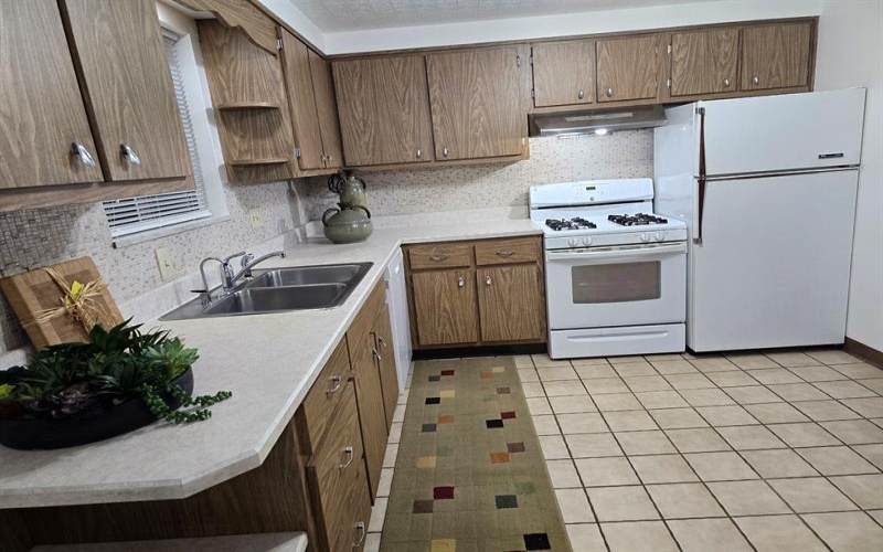11255 Brokers LANE, Irwin, 15642, 3 Bedrooms Bedrooms, 7 Rooms Rooms,1.1 BathroomsBathrooms,Residential,For Sale,Brokers,1762703