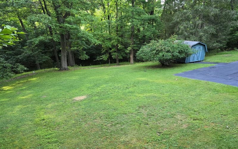 11255 Brokers LANE, Irwin, 15642, 3 Bedrooms Bedrooms, 7 Rooms Rooms,1.1 BathroomsBathrooms,Residential,For Sale,Brokers,1762703