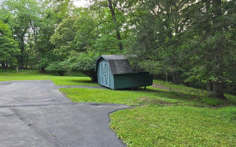 11255 Brokers LANE, Irwin, 15642, 3 Bedrooms Bedrooms, 7 Rooms Rooms,1.1 BathroomsBathrooms,Residential,For Sale,Brokers,1762703