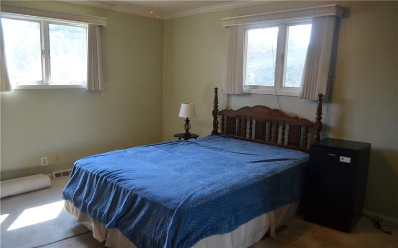 344 Jo Ann Dr, Monessen, 15062, 3 Bedrooms Bedrooms, 6 Rooms Rooms,2.1 BathroomsBathrooms,Residential,For Sale,Jo Ann Dr,1722186