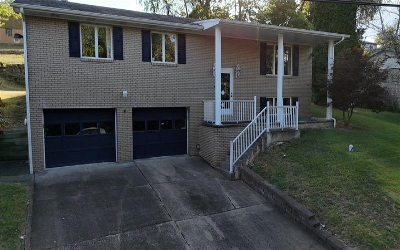 344 Jo Ann Dr, Monessen, 15062, 3 Bedrooms Bedrooms, 6 Rooms Rooms,2.1 BathroomsBathrooms,Residential,For Sale,Jo Ann Dr,1722186