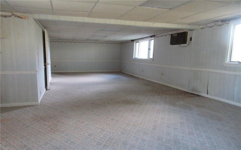 35 Pleasant Valley Rd, Claysville, 15323, 3 Bedrooms Bedrooms, ,2 BathroomsBathrooms,Residential,For Sale,Pleasant Valley Rd,1725828