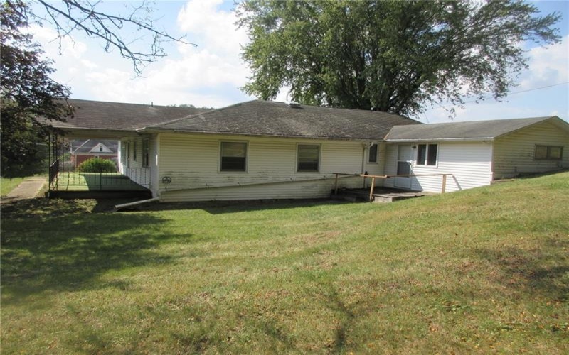35 Pleasant Valley Rd, Claysville, 15323, 3 Bedrooms Bedrooms, ,2 BathroomsBathrooms,Residential,For Sale,Pleasant Valley Rd,1725828