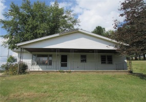 35 Pleasant Valley Rd, Claysville, 15323, 3 Bedrooms Bedrooms, ,2 BathroomsBathrooms,Residential,For Sale,Pleasant Valley Rd,1725828