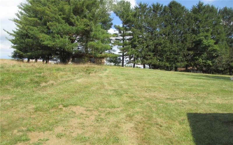 35 Pleasant Valley Rd, Claysville, 15323, 3 Bedrooms Bedrooms, ,2 BathroomsBathrooms,Residential,For Sale,Pleasant Valley Rd,1725828