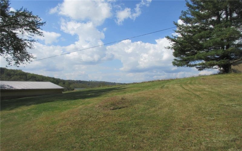 35 Pleasant Valley Rd, Claysville, 15323, 3 Bedrooms Bedrooms, ,2 BathroomsBathrooms,Residential,For Sale,Pleasant Valley Rd,1725828