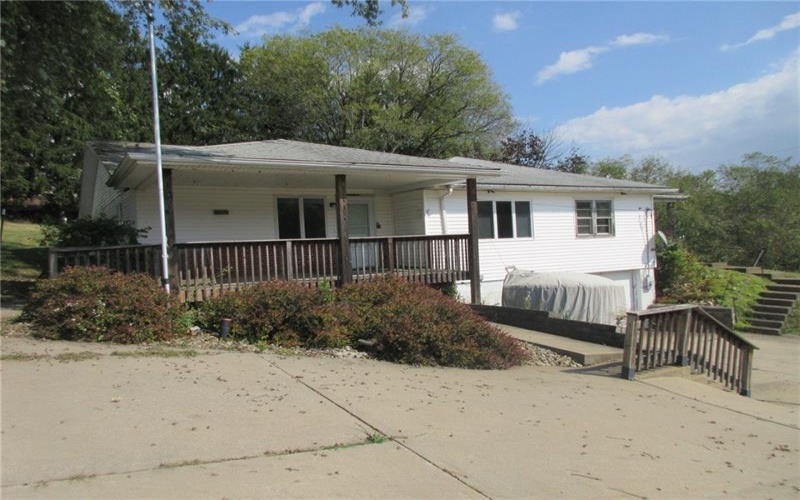 35 Pleasant Valley Rd, Claysville, 15323, 3 Bedrooms Bedrooms, ,2 BathroomsBathrooms,Residential,For Sale,Pleasant Valley Rd,1725828
