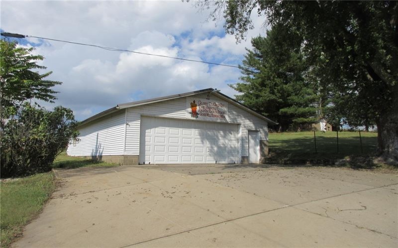 35 Pleasant Valley Rd, Claysville, 15323, 3 Bedrooms Bedrooms, ,2 BathroomsBathrooms,Residential,For Sale,Pleasant Valley Rd,1725828