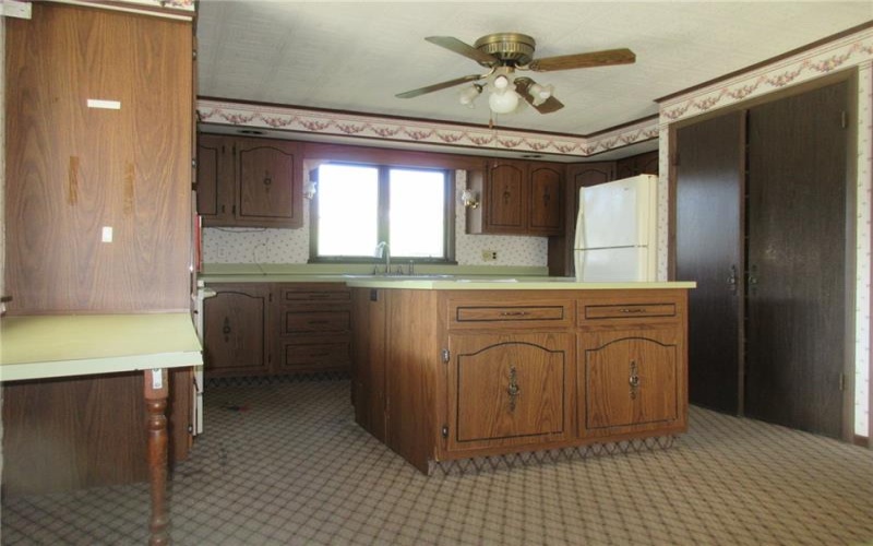 35 Pleasant Valley Rd, Claysville, 15323, 3 Bedrooms Bedrooms, ,2 BathroomsBathrooms,Residential,For Sale,Pleasant Valley Rd,1725828