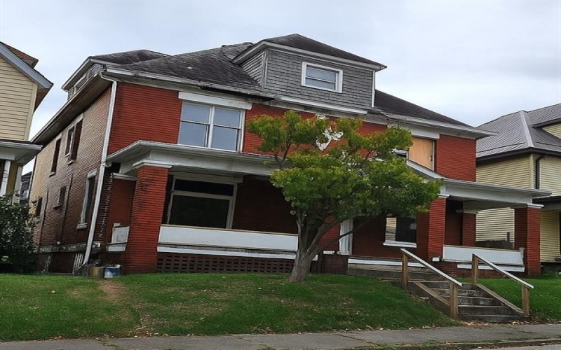 524 Race St, Connellsville, 15425, 5 Bedrooms Bedrooms, ,3 BathroomsBathrooms,Residential,For Sale,Race St,1727330