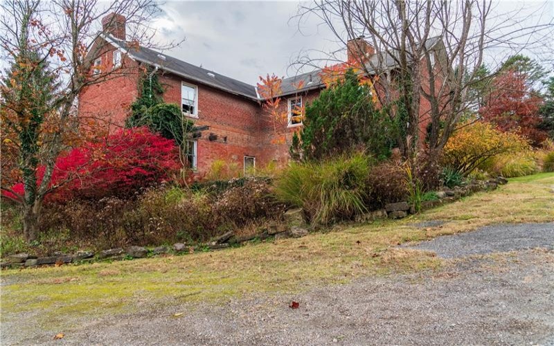 50 Tarr Heights Dr, Canonsburg, 15317, 3 Bedrooms Bedrooms, ,1 BathroomBathrooms,Residential,For Sale,Tarr Heights Dr,1729951
