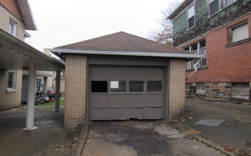 115 6th Avenue, Brownsville, 15417, 4 Bedrooms Bedrooms, 8 Rooms Rooms,1.1 BathroomsBathrooms,Residential,For Sale,6th Avenue,1735171