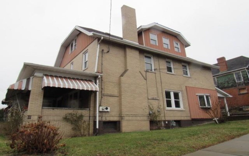 115 6th Avenue, Brownsville, 15417, 4 Bedrooms Bedrooms, 8 Rooms Rooms,1.1 BathroomsBathrooms,Residential,For Sale,6th Avenue,1735171