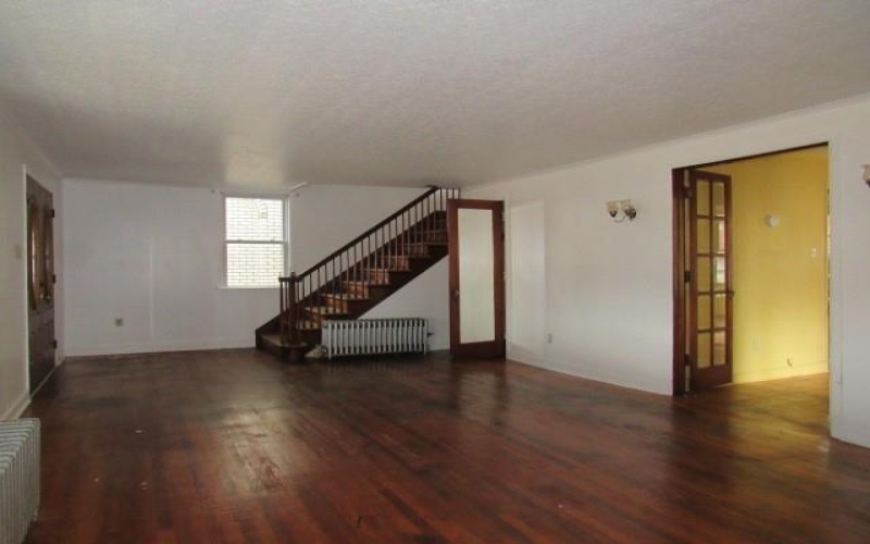 115 6th Avenue, Brownsville, 15417, 4 Bedrooms Bedrooms, 8 Rooms Rooms,1.1 BathroomsBathrooms,Residential,For Sale,6th Avenue,1735171