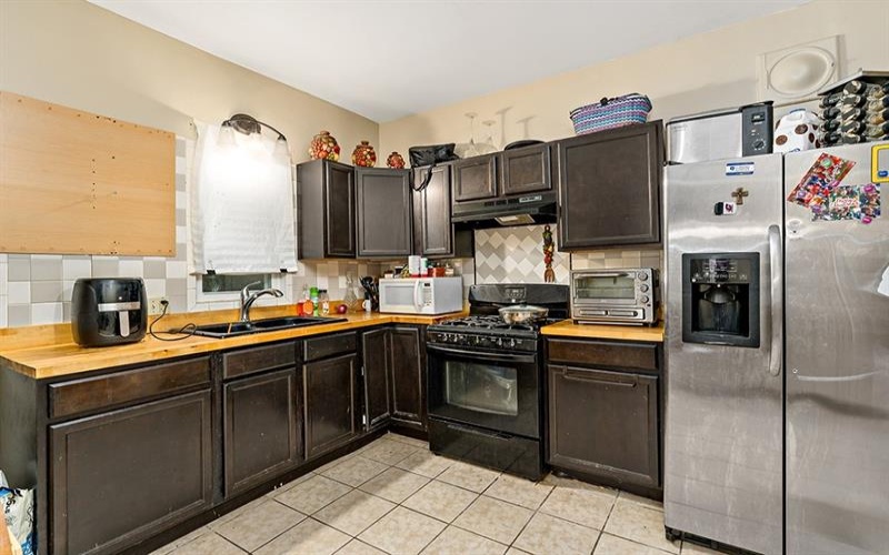 975 Thompson Ave, Donora, 15033, 3 Bedrooms Bedrooms, ,1 BathroomBathrooms,Residential,For Sale,Thompson Ave,1740272