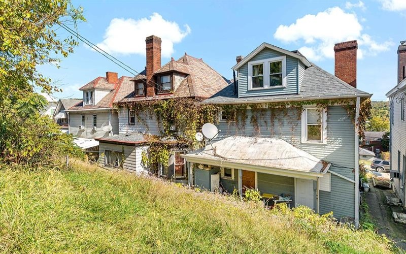 975 Thompson Ave, Donora, 15033, 3 Bedrooms Bedrooms, ,1 BathroomBathrooms,Residential,For Sale,Thompson Ave,1740272