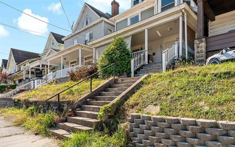 975 Thompson Ave, Donora, 15033, 3 Bedrooms Bedrooms, ,1 BathroomBathrooms,Residential,For Sale,Thompson Ave,1740272
