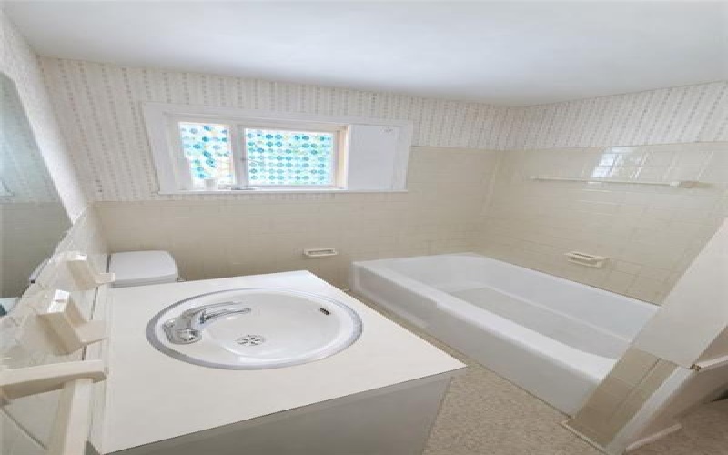 1631 3rd Ave, New Kensington, 15068, 2 Bedrooms Bedrooms, ,1 BathroomBathrooms,Residential,For Sale,3rd Ave,1742638