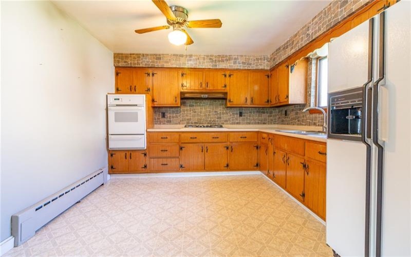 323 Indiana Ave, Avonmore, 15618, 3 Bedrooms Bedrooms, 8 Rooms Rooms,1.1 BathroomsBathrooms,Residential,For Sale,Indiana Ave,1747377
