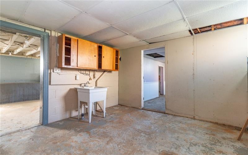 323 Indiana Ave, Avonmore, 15618, 3 Bedrooms Bedrooms, 8 Rooms Rooms,1.1 BathroomsBathrooms,Residential,For Sale,Indiana Ave,1747377