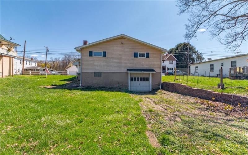 323 Indiana Ave, Avonmore, 15618, 3 Bedrooms Bedrooms, 8 Rooms Rooms,1.1 BathroomsBathrooms,Residential,For Sale,Indiana Ave,1747377