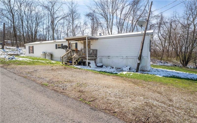 450 Joseph St, Lemont Furnace, 15456, 2 Bedrooms Bedrooms, ,1 BathroomBathrooms,Residential,For Sale,Joseph St,1747569