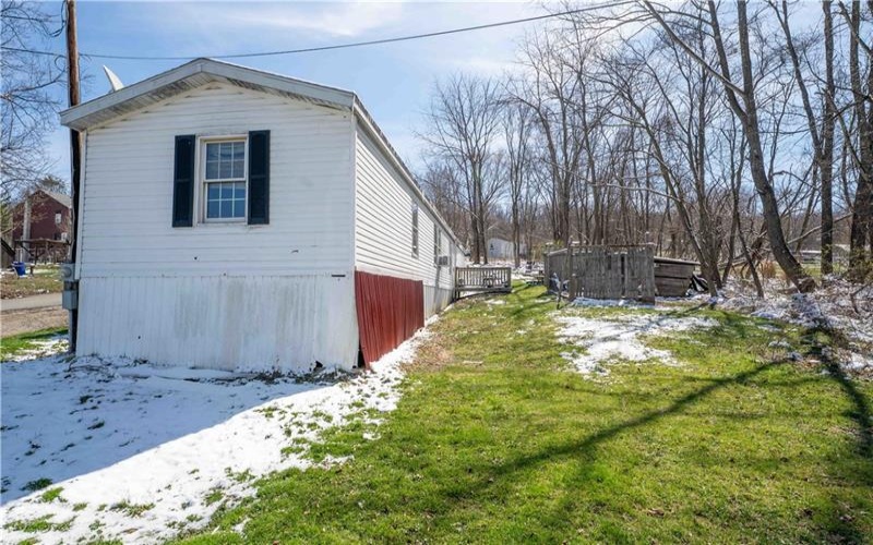 450 Joseph St, Lemont Furnace, 15456, 2 Bedrooms Bedrooms, ,1 BathroomBathrooms,Residential,For Sale,Joseph St,1747569