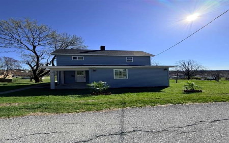 606 Devlin Street, Gallitzin, 16641, 3 Bedrooms Bedrooms, ,2 BathroomsBathrooms,Residential,For Sale,Devlin Street,1748308