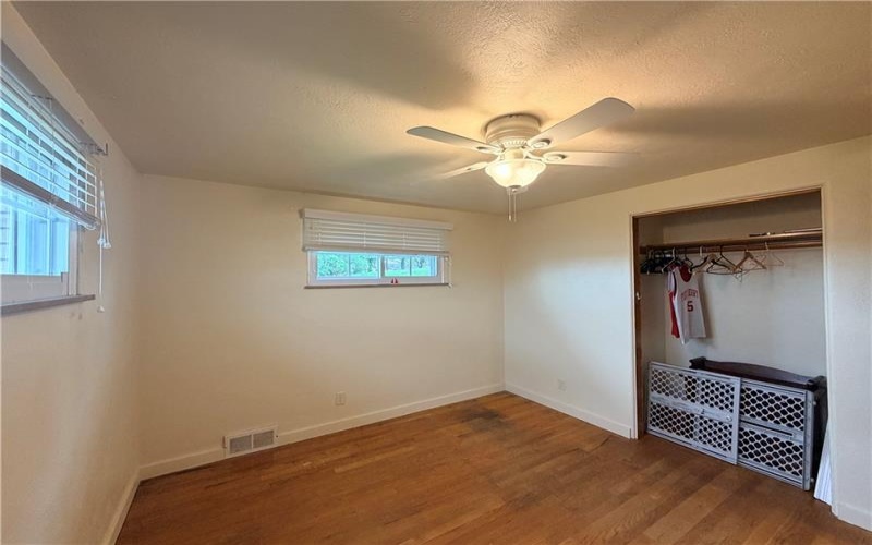 16 Jackson Dr, Monessen, 15062, 3 Bedrooms Bedrooms, 7 Rooms Rooms,2 BathroomsBathrooms,Residential,For Sale,Jackson Dr,1749484
