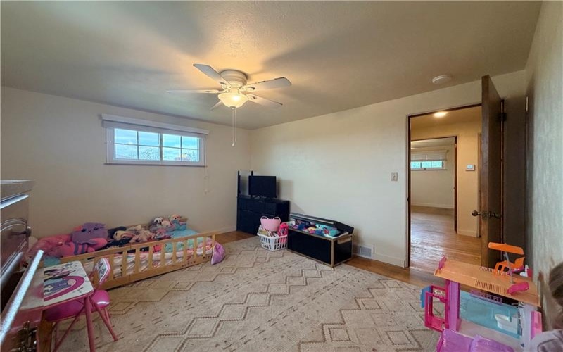 16 Jackson Dr, Monessen, 15062, 3 Bedrooms Bedrooms, 7 Rooms Rooms,2 BathroomsBathrooms,Residential,For Sale,Jackson Dr,1749484