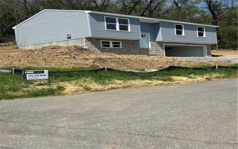 102 Cedar Alley, Muse, 15350, 3 Bedrooms Bedrooms, ,2 BathroomsBathrooms,Lease,For Rent,Cedar Alley,1752571